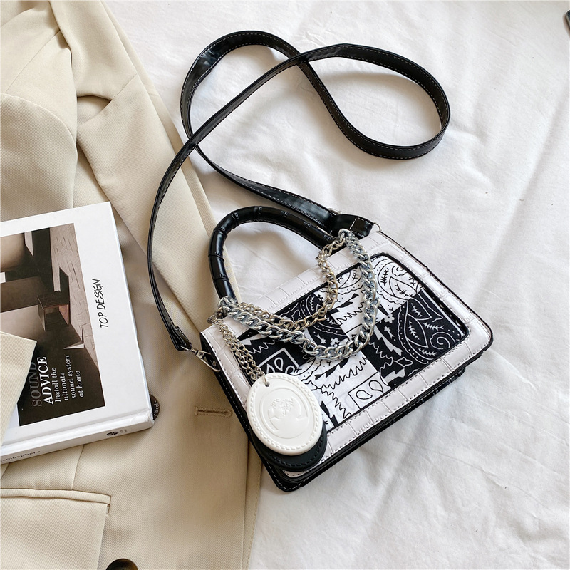 Ins New Black And White Contrast Printing Chain Handbags For Women 2021 New Crocodile Pattern Crossbody Bag Women Shoulder Bag