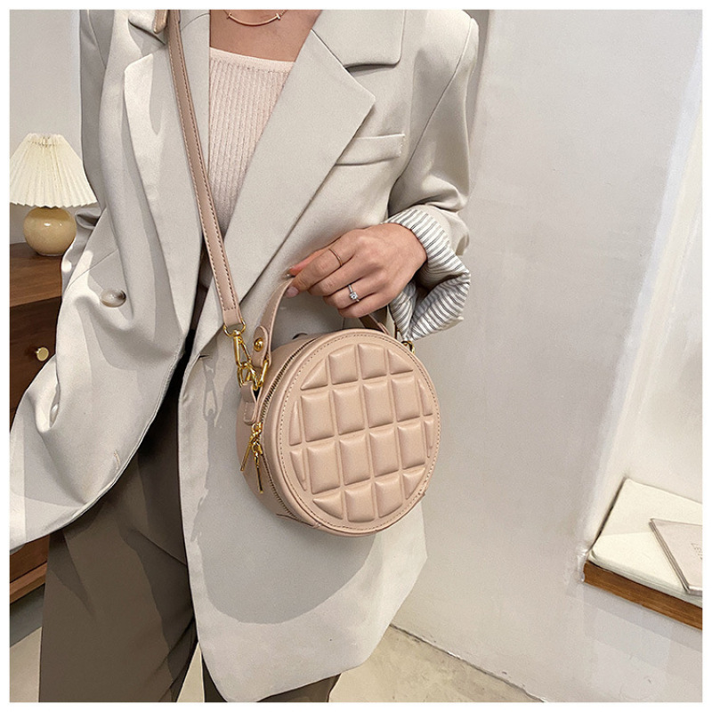 Diamond Square Round Cake Handbag Shoulder Diagonal Belt Bag