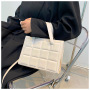 Retro Rhomboid Embroidery Thread Vertical Square Bag Single Shoulder Messenger Bag