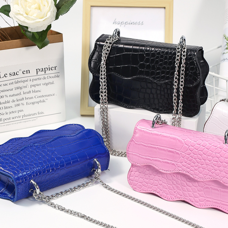 Stone Grain Leather Chain Diagonal Bag Lady Handbag