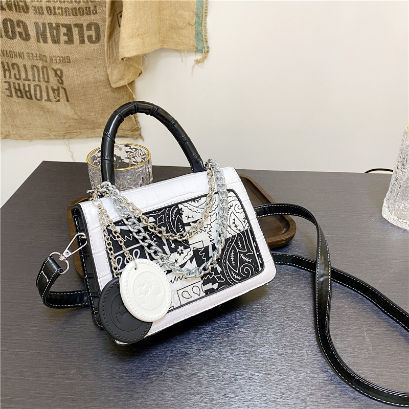 Ins New Black And White Contrast Printing Chain Handbags For Women 2021 New Crocodile Pattern Crossbody Bag Women Shoulder Bag