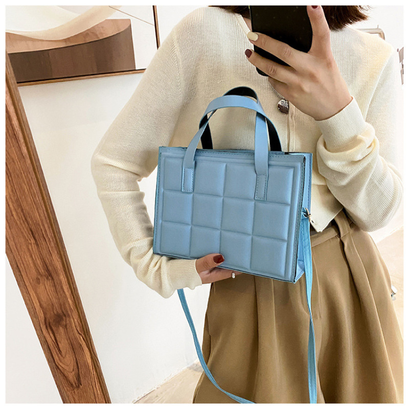 Retro Rhomboid Embroidery Thread Vertical Square Bag Single Shoulder Messenger Bag