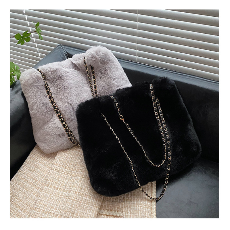 2021 Autumn & Winter New Plush Women Hand Bags Chain Crossbody Handbags Ins Popular Designer Pusrses And Handbags
