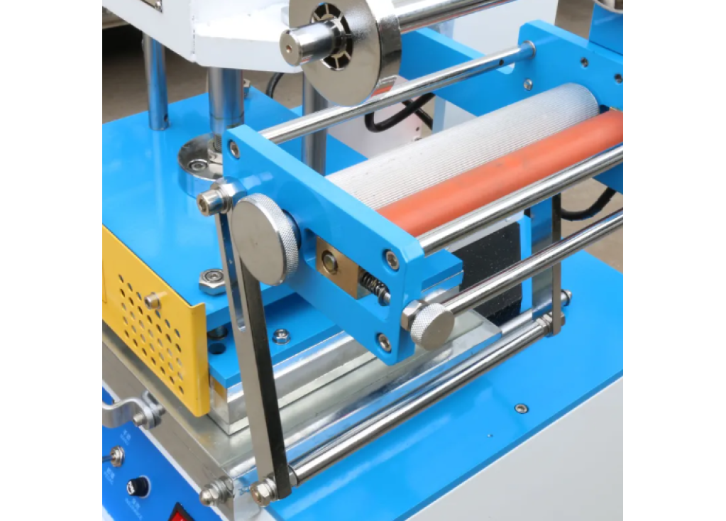 Uno strumento versatile: macchina per stampaggio metalli