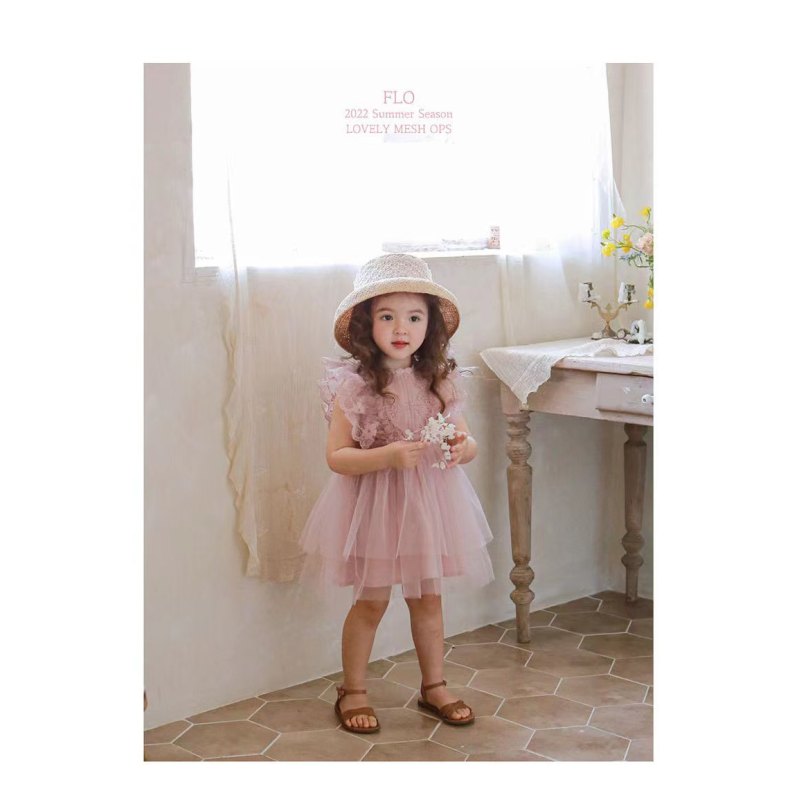 Conyson Hot Wholesale Summer Cotton Sleeveless Korean Style Shirring Design 3-8 Years Kids Clothing Girls Lace Tulle Dresses
