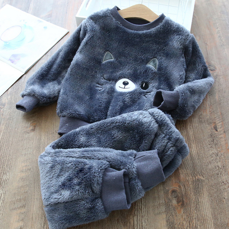 Baby's family suit Flannel autumn/winter baby pajamas for children sleeping clothes with extra thickness for boys and girls