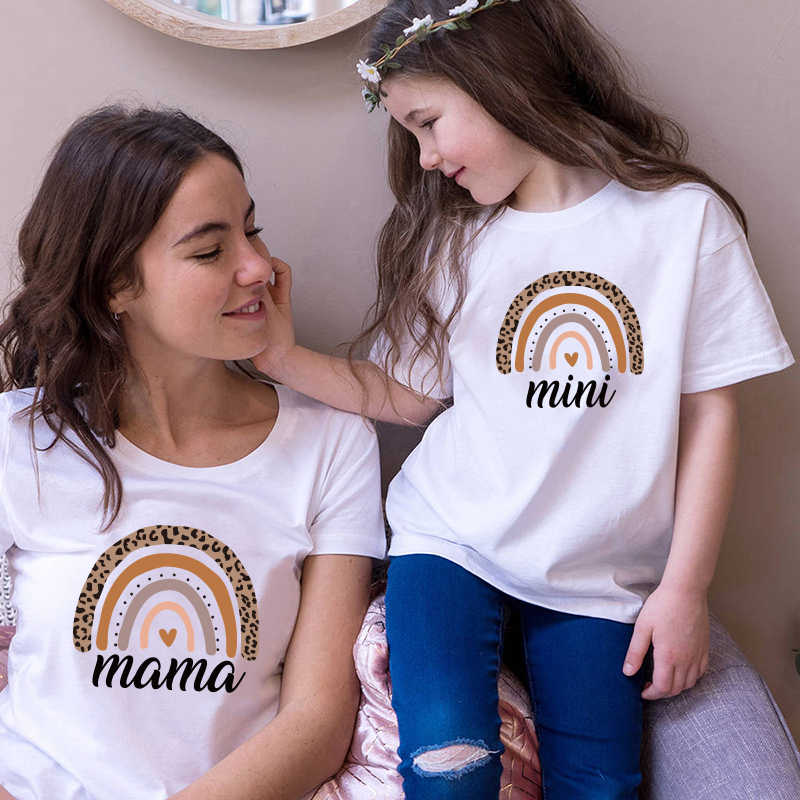 Rainbow Mother Daughter T-shirts Summer Family Matching Outfits Mom Baby Mommy and Me T-shirt Clothes Woman Girls Cotton Top