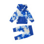 Conjuntos de moletom com capuz e mangas compridas no estilo tie-dye da mais recente tendência em design para meninos.