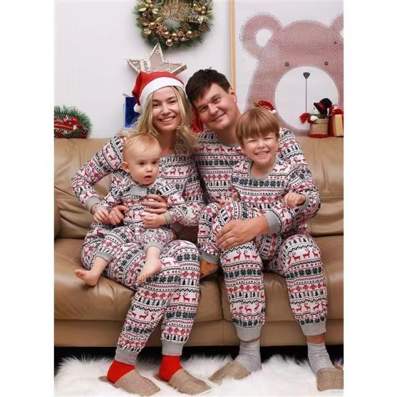 New Christmas Pajamas Set Mommy and Me Elk Print Family Suits Father Mother Kids Homewear Xmas Sleepwear Clothes