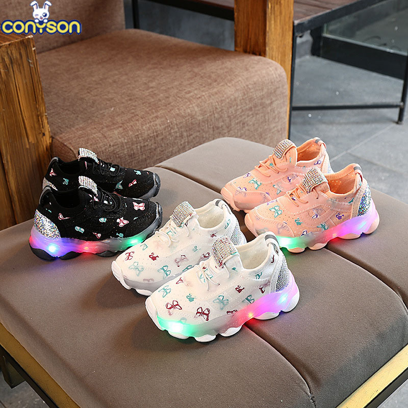 Conyson high quality korean summer fashion boutique toddler child baby shoes kid girl butterfly print led shining designer shoes