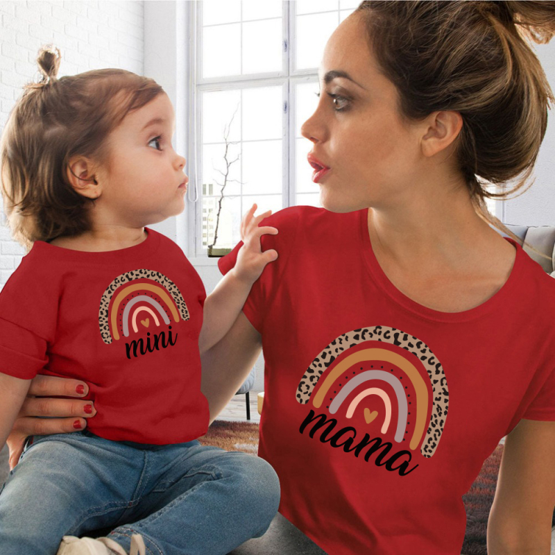 Rainbow Mother Daughter T-shirts Summer Family Matching Outfits Mom Baby Mommy and Me T-shirt Clothes Woman Girls Cotton Top