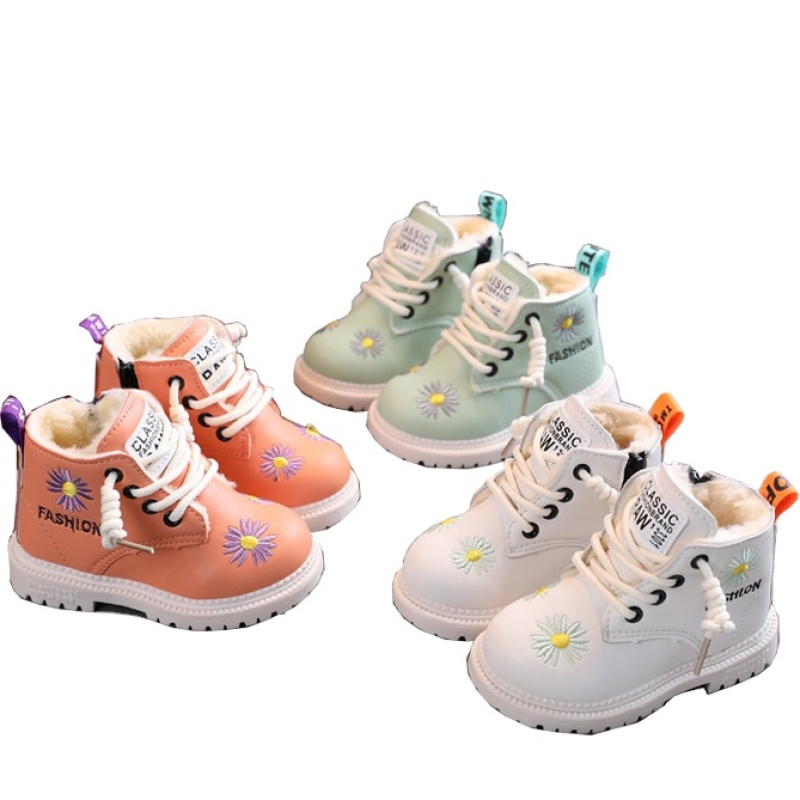 Conyson rts hot sale winter Korean fashion design child embroidery flower kids girl Outdoor snow walking warm Martin boot shoes