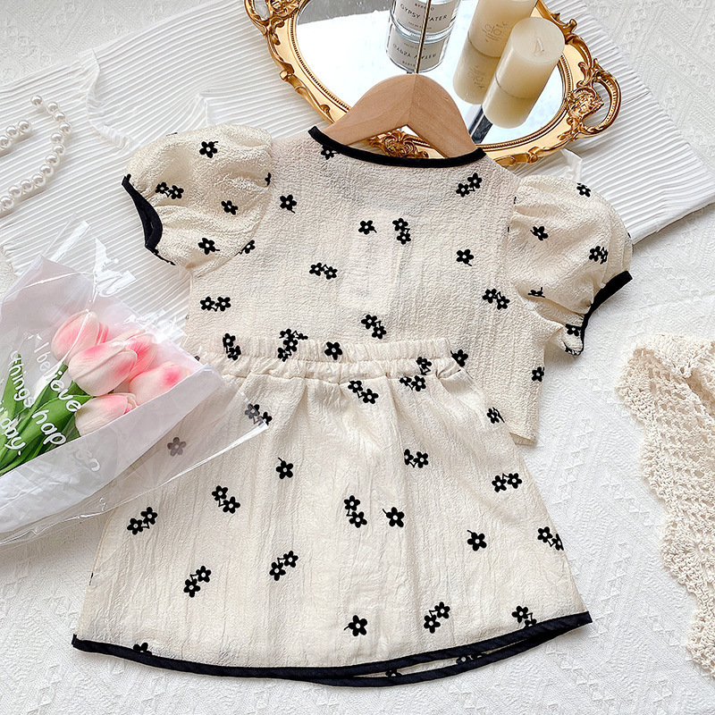 Conyson Factory Direct Summer Girls Stretch Black Bow Solid Color New Arrival Boutique Ruffled Flare Sleeve Girls Set
