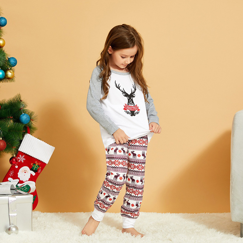 Direct Selling Simple And Exquisite Christmas Pajamas Parent-child Set Home Comfort Soft Pajamas