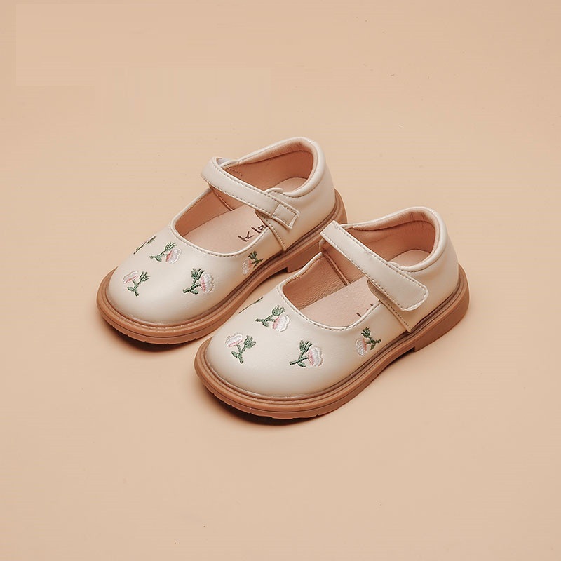 Conyson high quality rts summer Korean fashion designer embroidery flower baby Non-slip kids girl Outdoor princess leather shoes