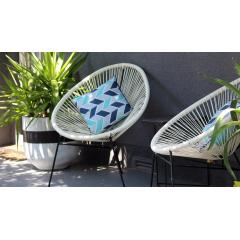 Classical 3 piece metal frame acapulco bistro set,PE rattan hand Waved Cafe  table and chairs set for cafes and restaurants