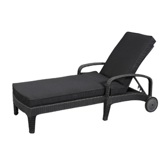 Outdoor KD rattan sun lounger with wheel vocation beach sun bed chaise lounge chair