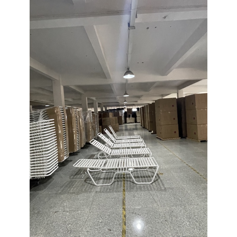 YOHO Hot Sale Outdoor Garden Aluminium sun bed Alloy Frame White/Colorful PVC Belt beach chaise lounge Sun Loungers