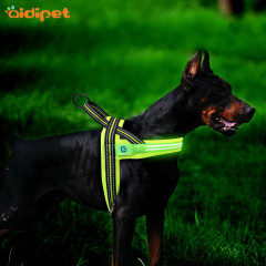 Hersteller Großhandel Outdoor Nylon Verstellbares Hundegeschirr Led Light Harness Weste Leuchten für Hunde