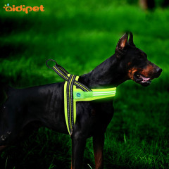 Manufacturer Wholesale Outdoor Nylon Adjustable Dog Harness Led Light  Harness Vest Light up for Dogs