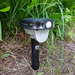 Solar Powered High Effective Motion Sensor Garden Outdoor Snake Control Ultrasonic Animal Repeller