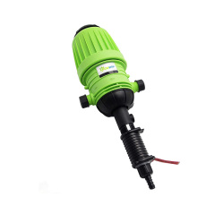 New Green 0.4~4% Disinfector Dilution Tool Medication Doser Chemical Mixer Injector Pump for Sale