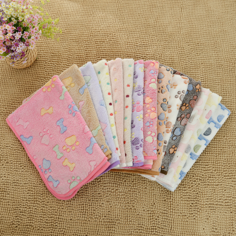 Manufacturer Wholesale Flannel Warm Soft Plush Cat Pet Dog Blanket
