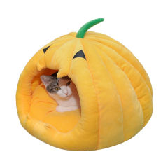 Manufacturer wholesale halloween pumpkin small dog cat bed cute design