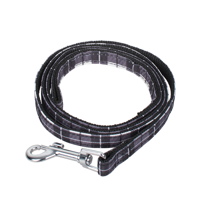 Manufacturer wholesale free sample pet dog black white plaid leash