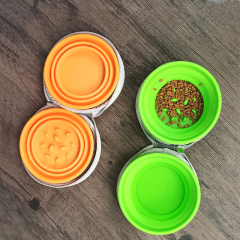 Manufacturer wholesale portable outdoor slow feeder dog two collapsible bowls with zipper
