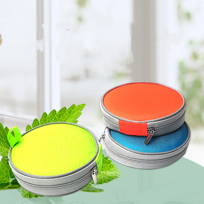 Manufacturer wholesale portable outdoor slow feeder dog two collapsible bowls with zipper