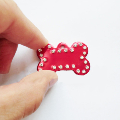 Manufacturer wholesale custom logo bone shape pet dog ID tags with diamond
