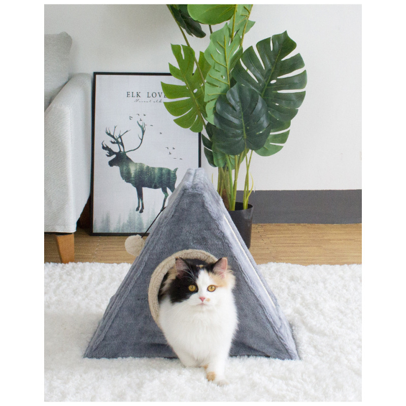 Manufacturer wholesale soft short plush foldable sisal cat house with scratcher board