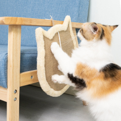 Manufacturer wholesale rectangle fish shape sisal cat scratcher board with viscose hook