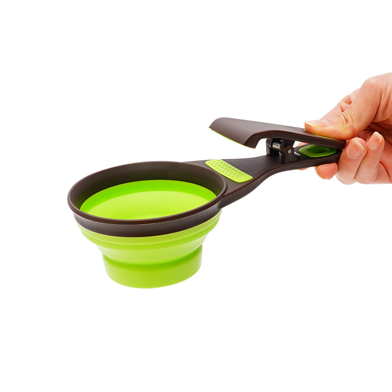 Manufacture Wholesale Newest Custom Sealing Clip Folding Dog Food Spoon Measuring Pet Food Scoop