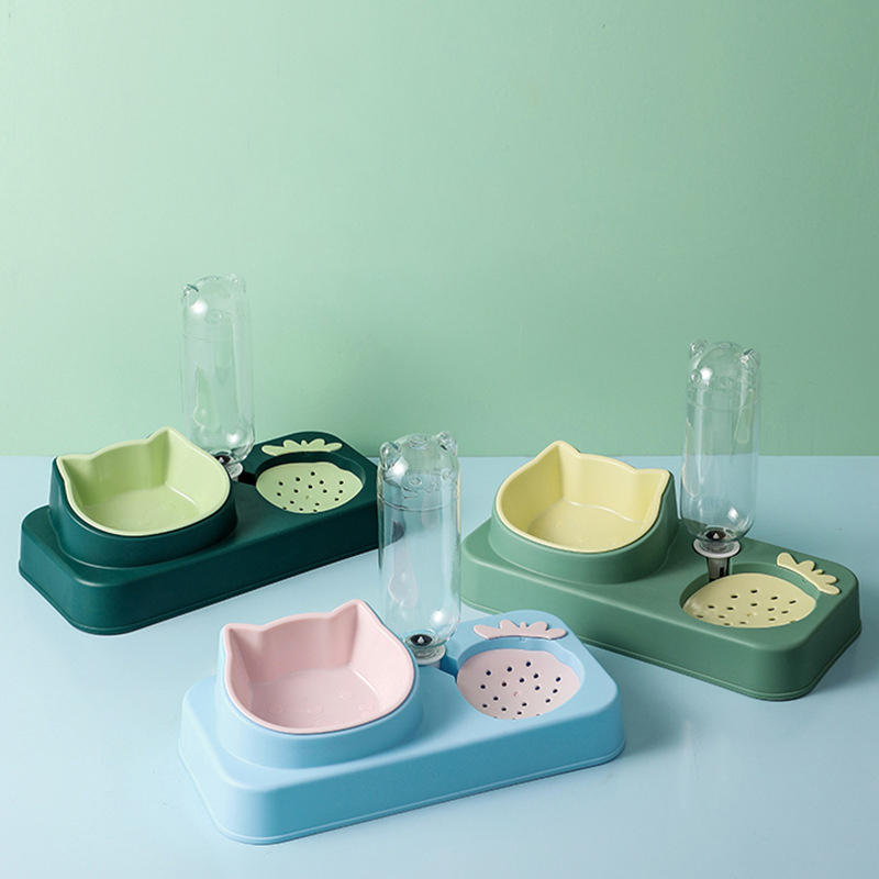 Manufacturer wholesale pet product plastic dog bowl with water bottle dispenser