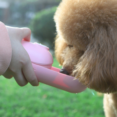 Manufacturer wholesale travel adjustable tensible pet supplier mini portable dog water bottle for dog