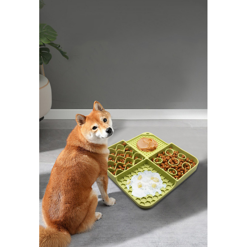 Wholesale Four Grids Silicone Slow Feeder Dog Lick Mat