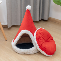 Manufacturer wholesale triangle design cat bed christmas