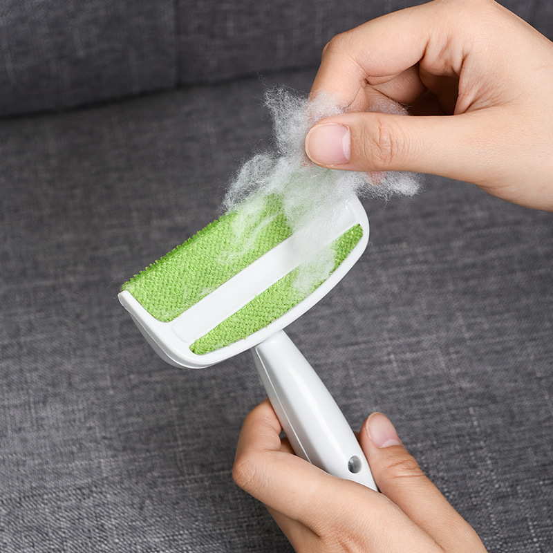 Manufacturer wholesale plush cloth head pet hair removal brush dual-purpose