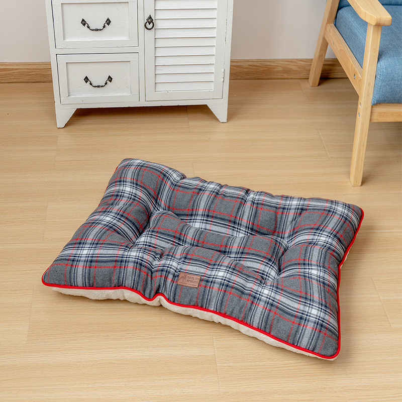 Manufacturer wholesale christmas plaid design dog pillow cushion bed