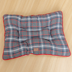 Manufacturer wholesale christmas plaid design dog pillow cushion bed