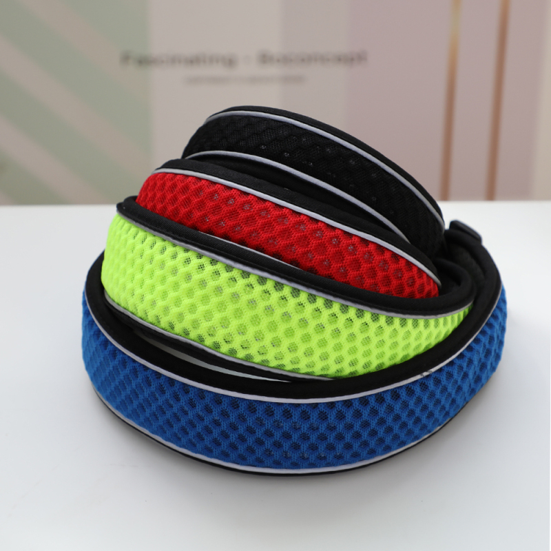 Manufacturer wholesale breathable dog collar with reflective light strip