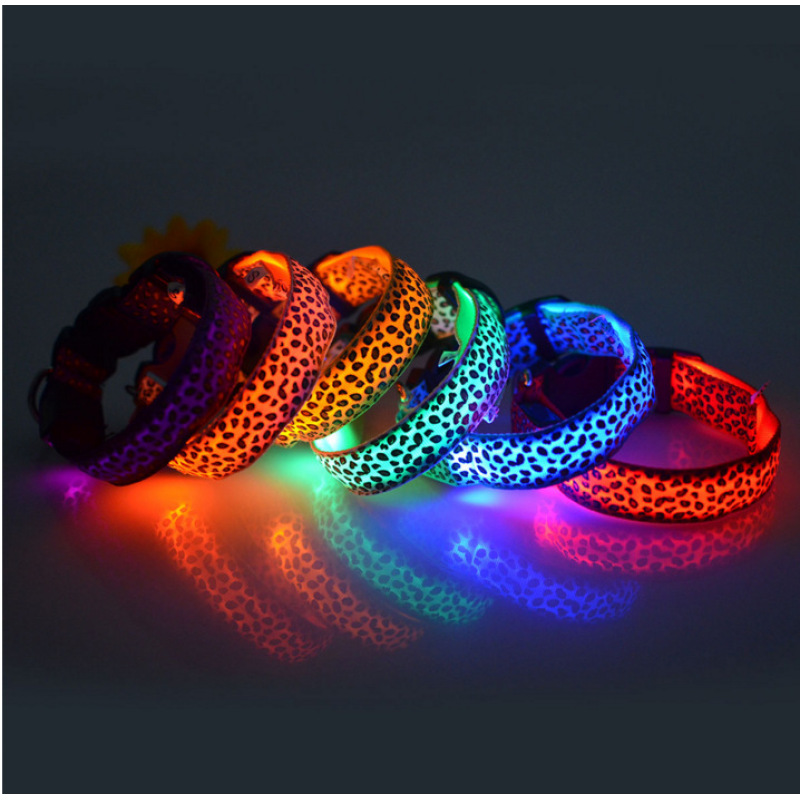 Manufacturer wholesale charge battery adjustable LED dog collar leopard design