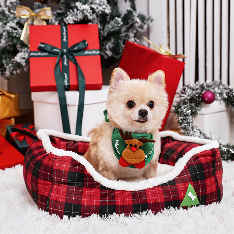 Manufacturer wholesale red green warm dog beds christmas