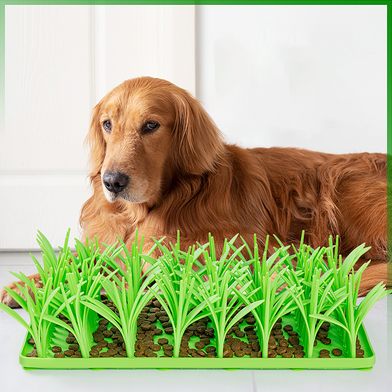 Manufacturer wholesale silicone slow feeder dog lick mat non-slip