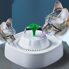 Manufacturer wholesale automatic plastic cat water fountain