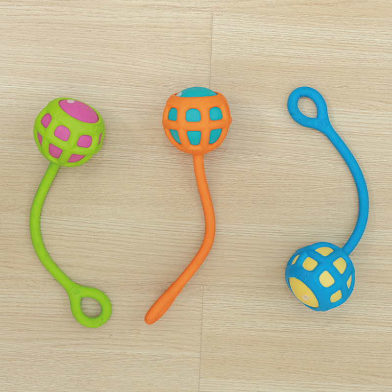 Manufacturer wholesale orange green blue chew dog tpr toys