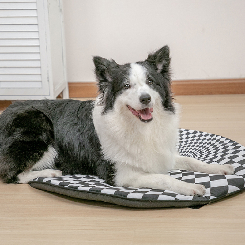 Manufacturer wholesale black and white cat dog mat
