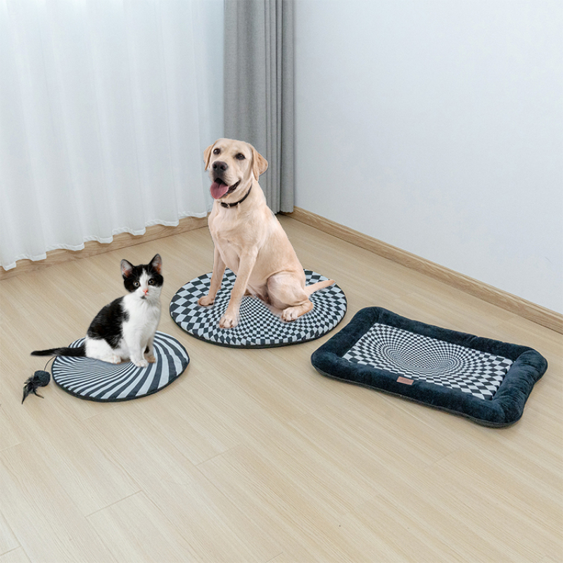Manufacturer wholesale black and white cat dog mat